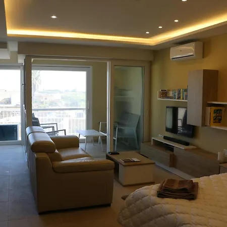 Διαμέρισμα Wileg 4a Luxury With Shared Swimming Pool.