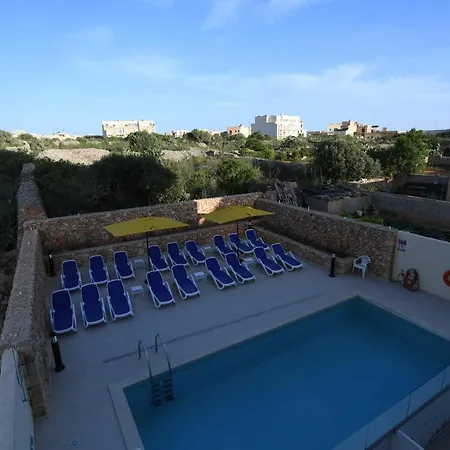 Wileg 4a Luxury With Shared Swimming Pool. Qala