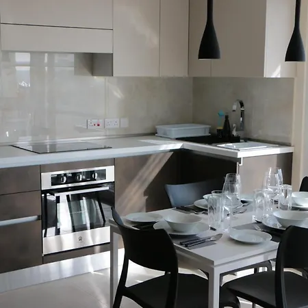 Wileg 4a Luxury With Shared Swimming Pool. *