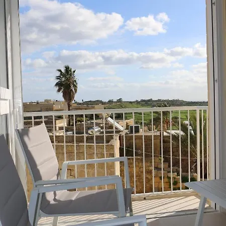 Wileg 4a Luxury With Shared Swimming Pool. Appartement